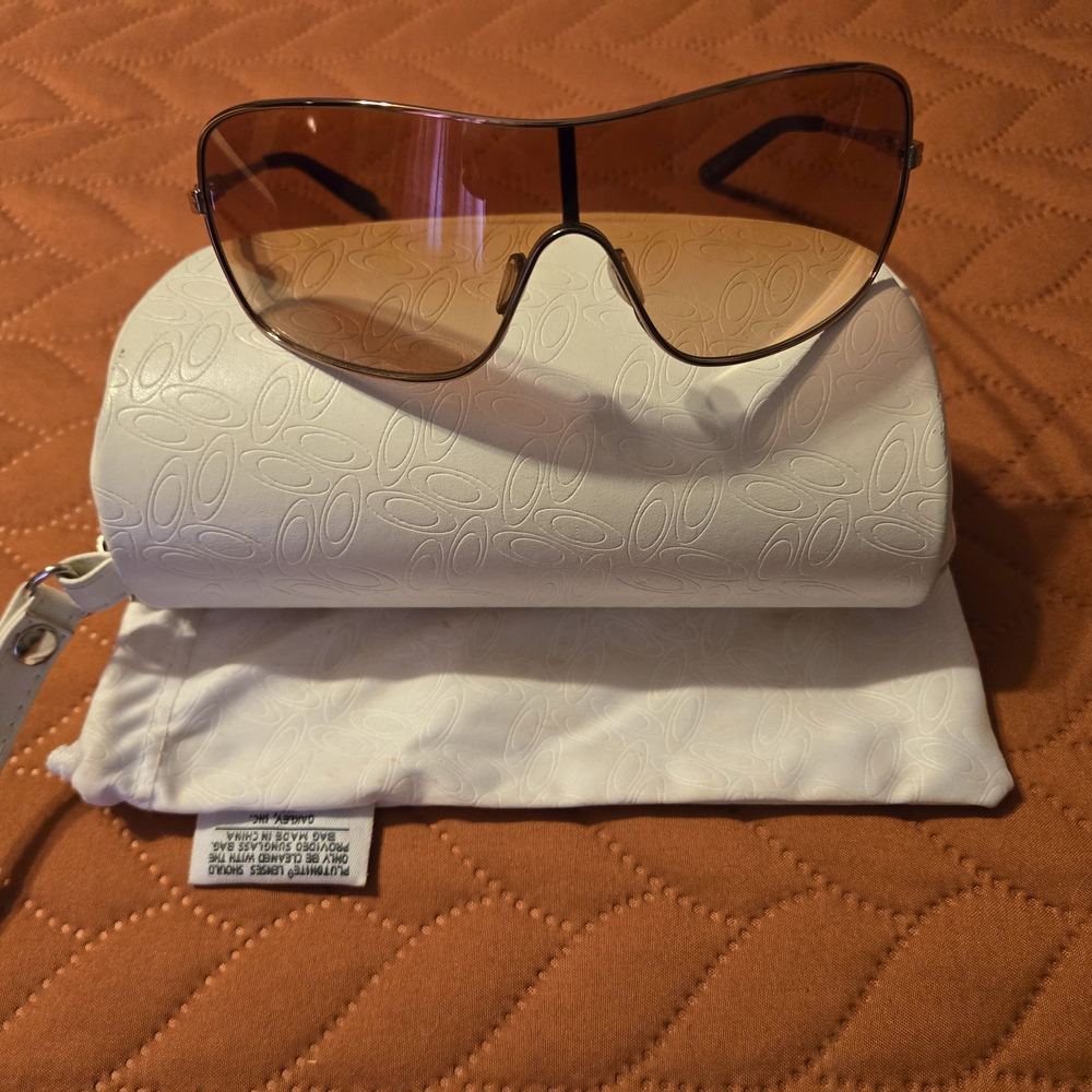 Oakley Brown Shield Sunglasses Sleek Wraparound Design